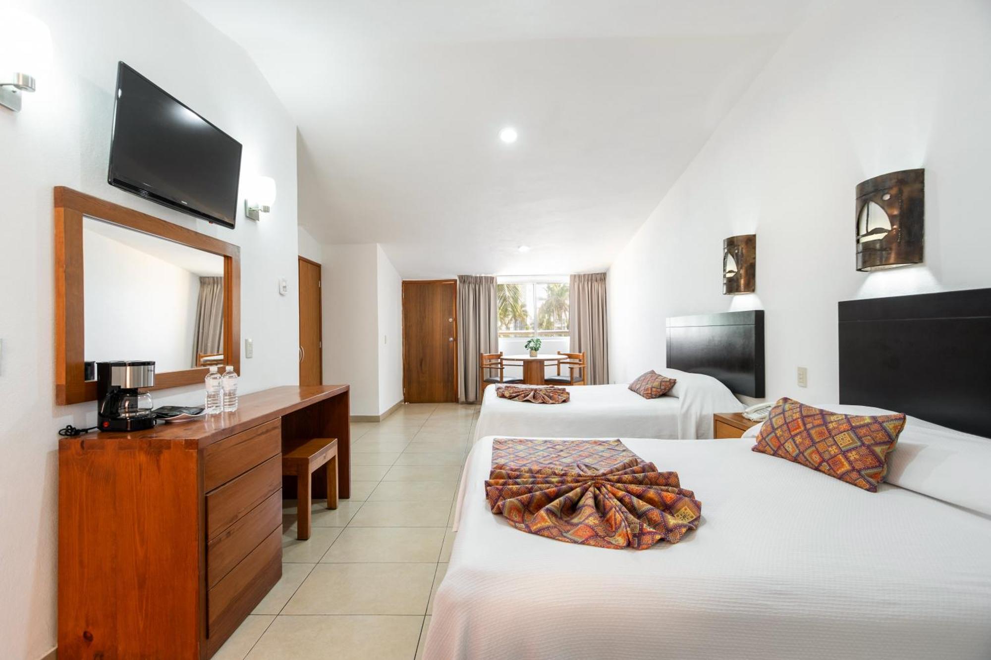 Costa De Oro Beach Hotel Мазатлан Номер фото