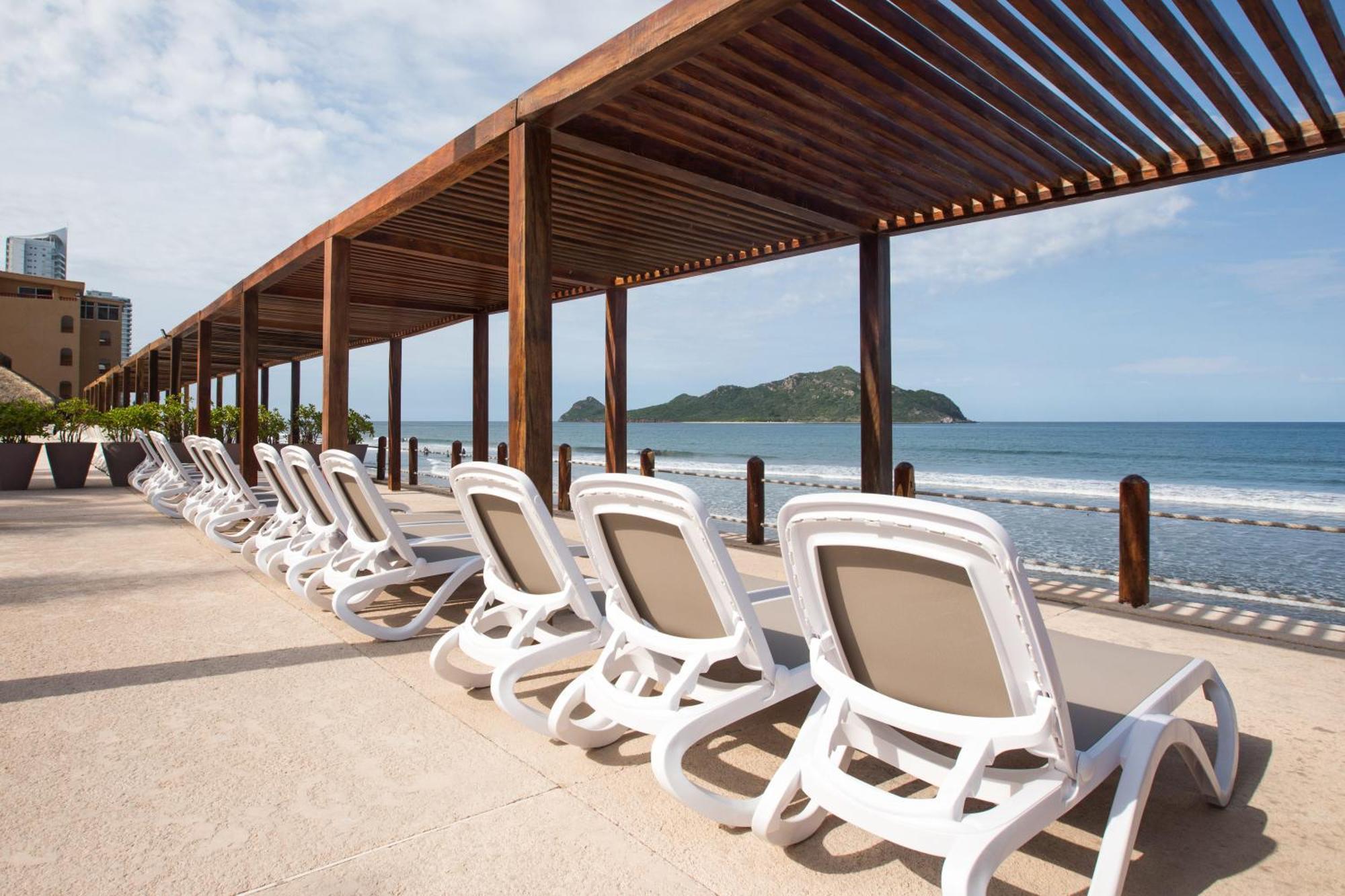 Costa De Oro Beach Hotel Мазатлан Екстер'єр фото