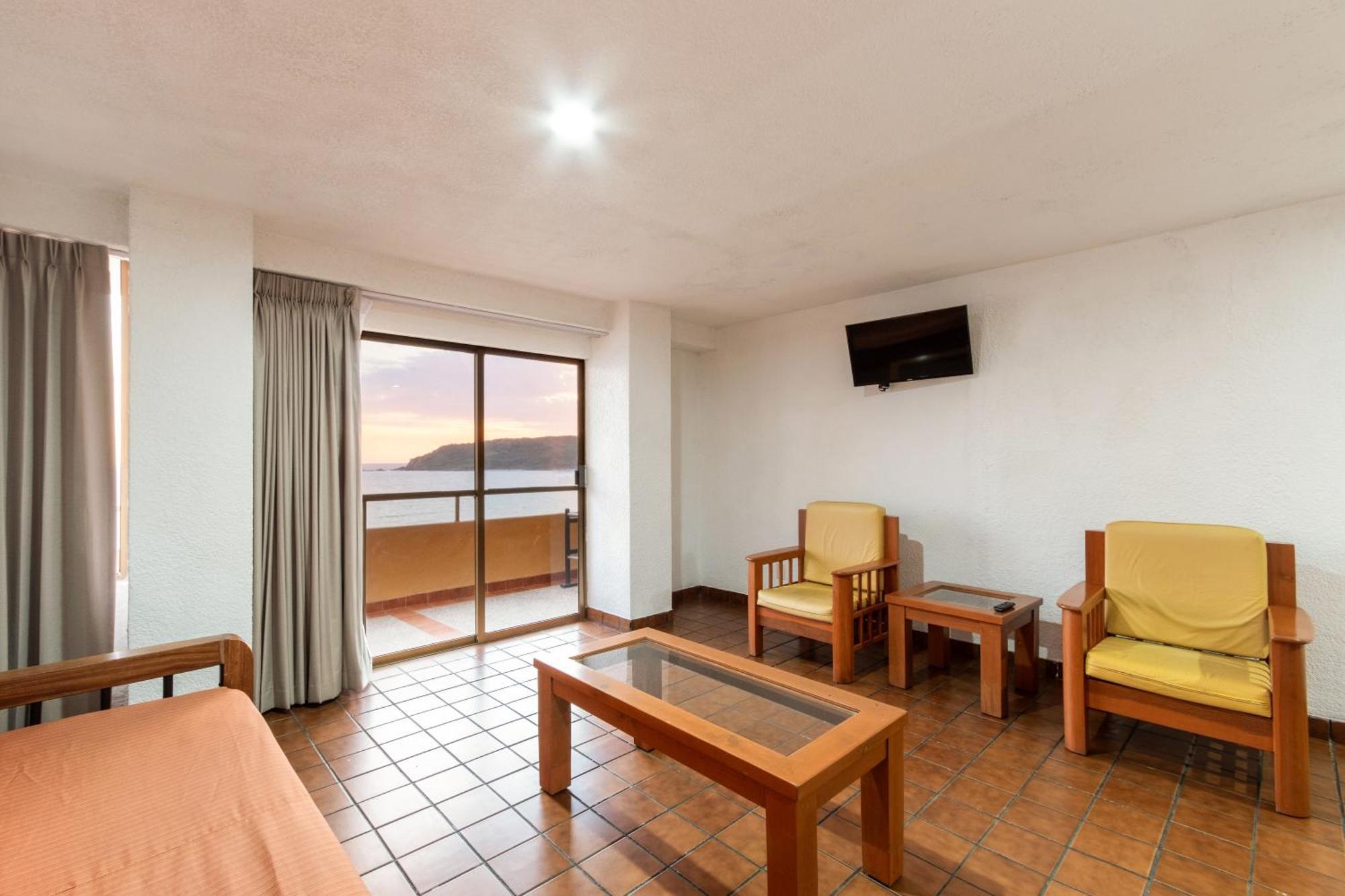 Costa De Oro Beach Hotel Мазатлан Номер фото